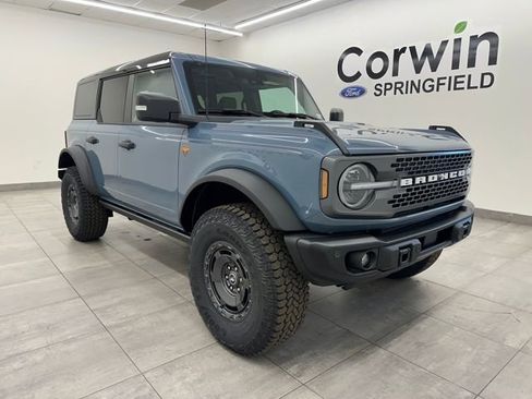 New 2025 Ford Bronco Badlands image 6