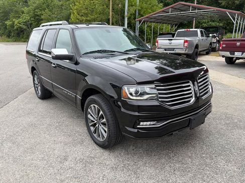 Used 2016 Lincoln Navigator Select AWD/4WD image 1