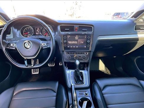 Used 2018 Volkswagen Golf Alltrack SEL image 18