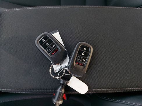 Used 2024 Honda Civic Sport image 10