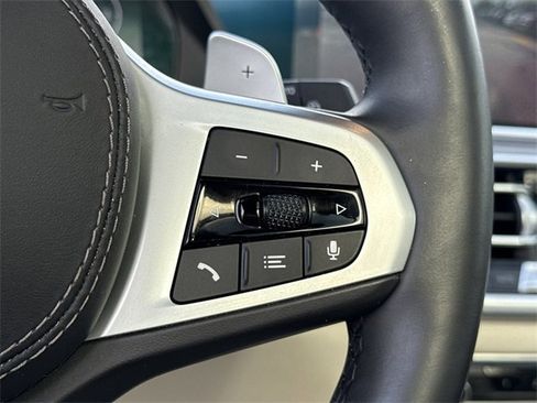 Used 2020 BMW X5 M50i w/ Premium Package image 34