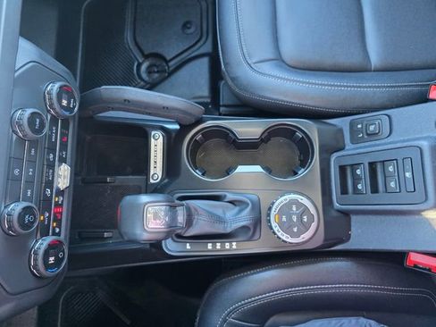 Used 2025 Ford Bronco Badlands AWD/4WD image 61