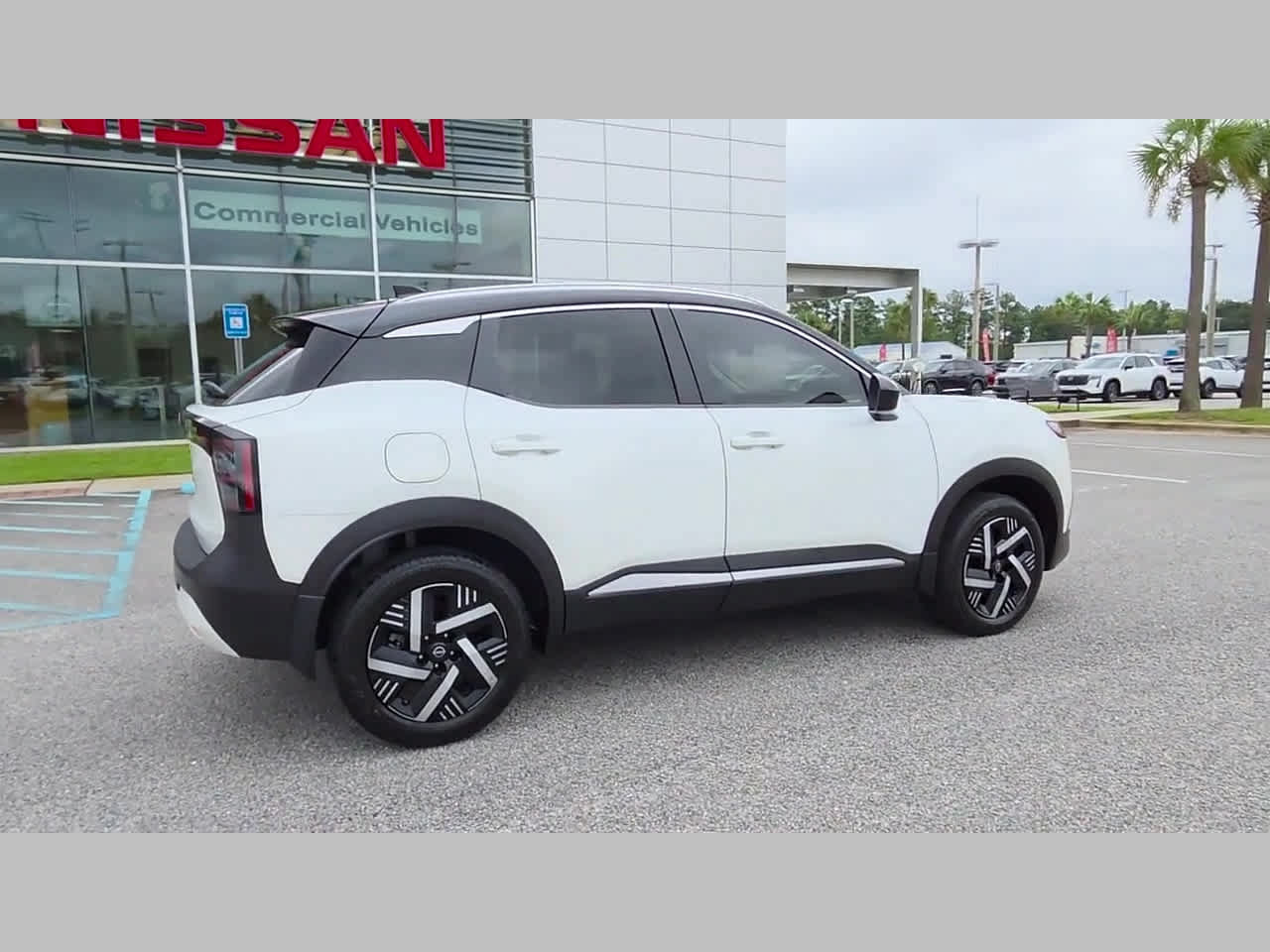 Used 2026 Nissan Kicks SV FWD image 35