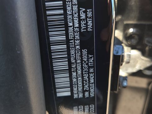 Used 2016 Jeep Renegade Latitude image 22