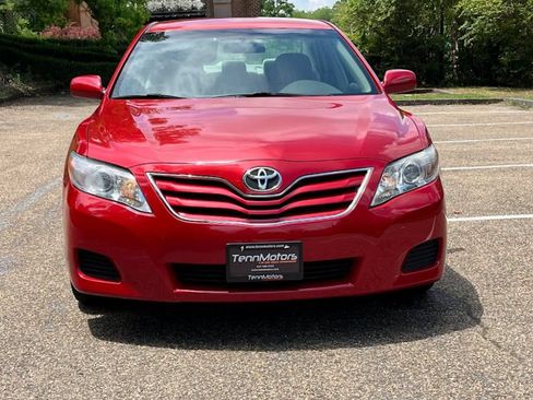 Used 2011 Toyota Camry LE FWD image 25