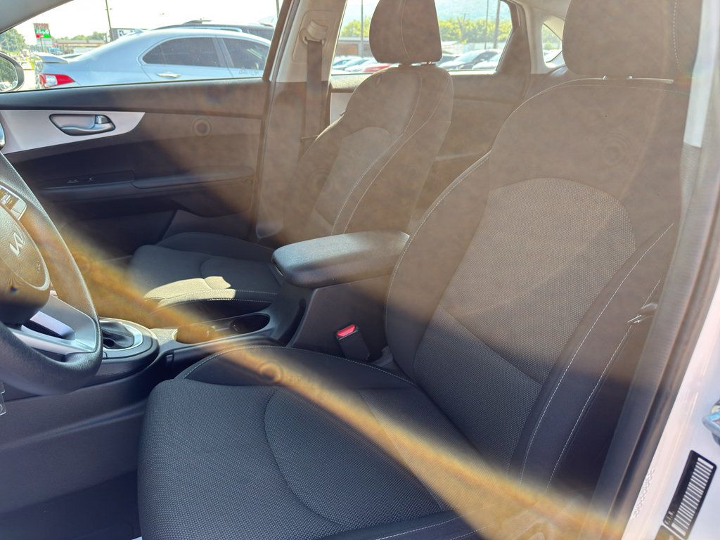 Used 2024 Kia Forte LXS FWD image 13