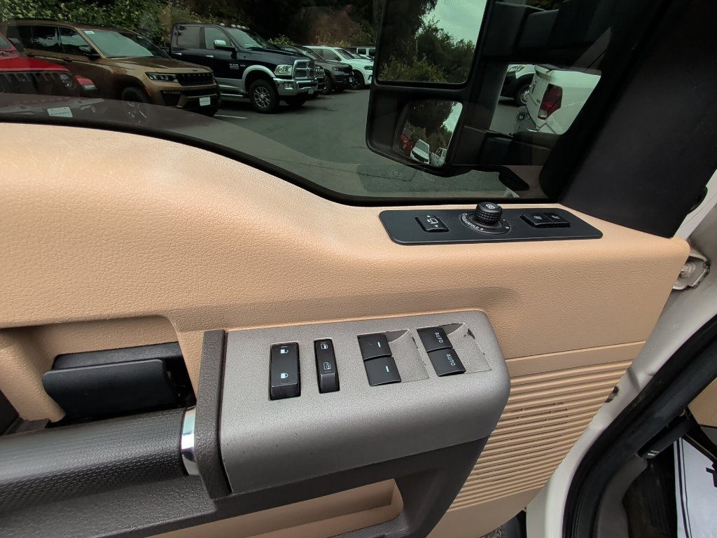Used 2015 Ford F350 XLT w/ XLT Value Package AWD/4WD image 12