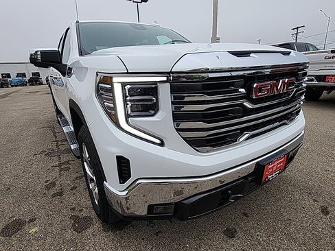 New 2026 GMC Sierra 1500 SLT w/ SLT Premium Package image 13