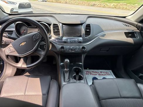 Used 2016 Chevrolet Impala LT w/ Convenience Package FWD image 11