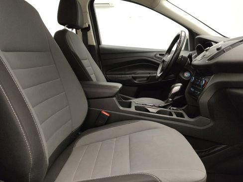 Used 2019 Ford Escape S image 21