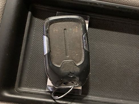 Used 2020 GMC Sierra 1500 SLT w/ SLT Premium Package image 28