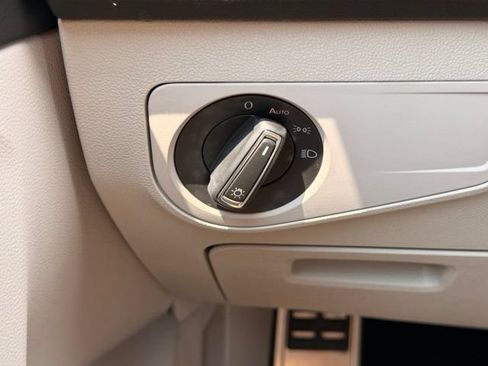 Certified 2023 Volkswagen Tiguan SE R-Line FWD image 20