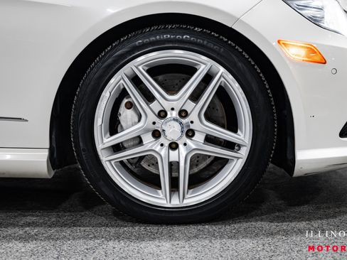 Used 2011 Mercedes-Benz E 550 4MATIC Sedan image 12