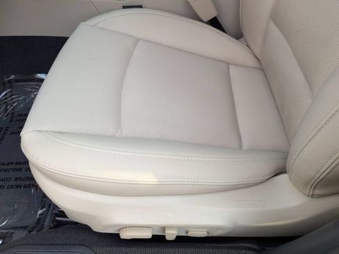 Used 2016 Subaru Outback 2.5i Limited AWD/4WD image 15