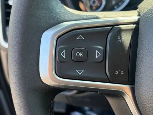 New 2026 RAM 2500 Big Horn AWD/4WD image 16