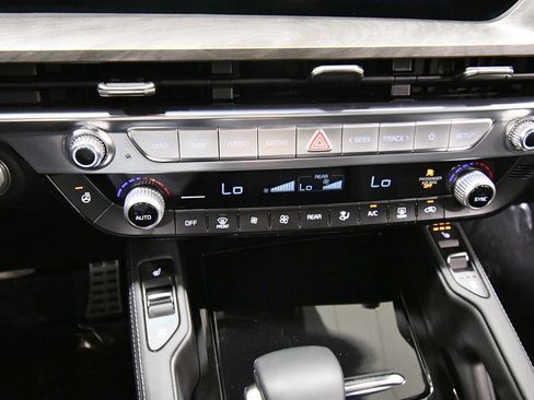 Certified 2025 Kia Telluride SX X-Line AWD/4WD image 27