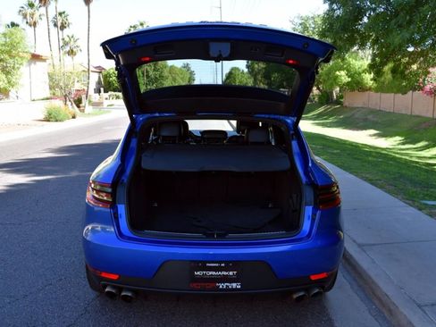 Used 2017 Porsche Macan S w/ Premium Package Plus image 35