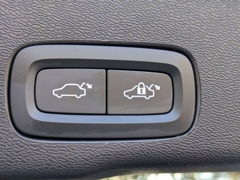 New 2026 Volvo XC60 T8 Ultra w/ Protection Package Premier AWD/4WD image 13