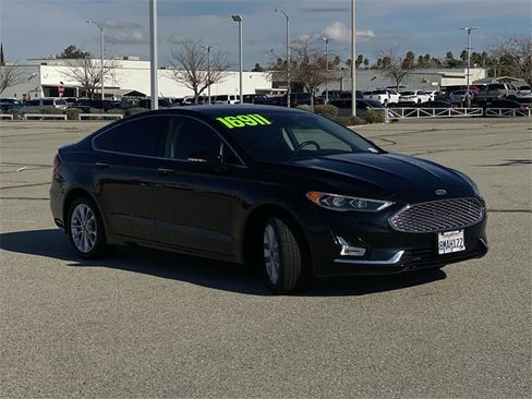 Used 2019 Ford Fusion Energi Titanium image 3