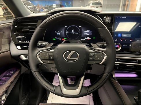New 2026 Lexus RX 450h AWD image 31