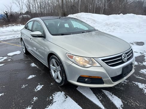 Used 2011 Volkswagen CC Lux Plus image 3