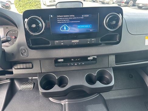 New 2026 Mercedes-Benz Sprinter 2500 image 25