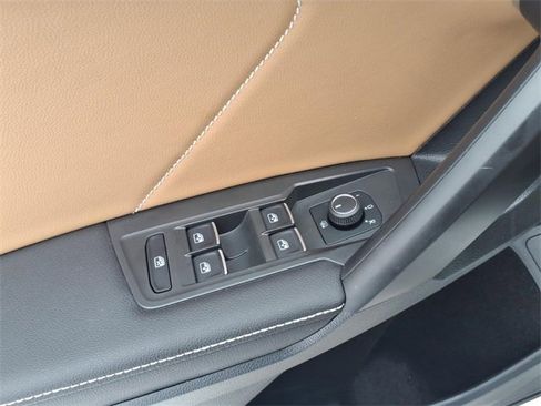 Used 2024 Volkswagen Tiguan SE R-Line image 14