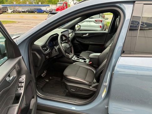 Certified 2023 Ford Escape ST-Line Select w/ Tech Pack #2 AWD/4WD image 18