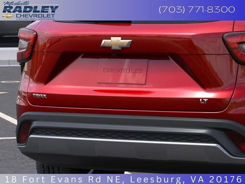 New 2026 Chevrolet Trax LT w/ Sunroof Package image 16