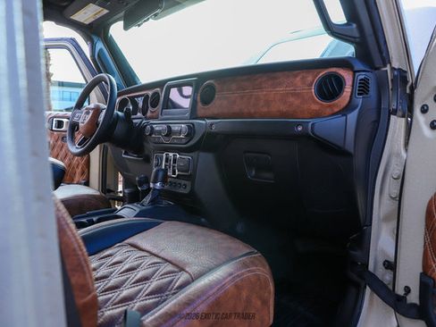 Used 2023 Jeep Gladiator Sport image 27