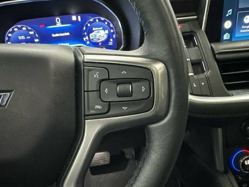 Used 2022 Chevrolet Tahoe Z71 w/ Luxury Package AWD/4WD image 29
