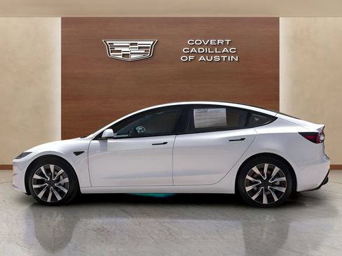 Used 2025 Tesla Model 3 Long Range RWD image 2