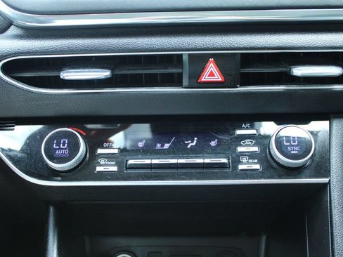 Used 2020 Hyundai Sonata SEL w/ Convenience Package FWD image 19