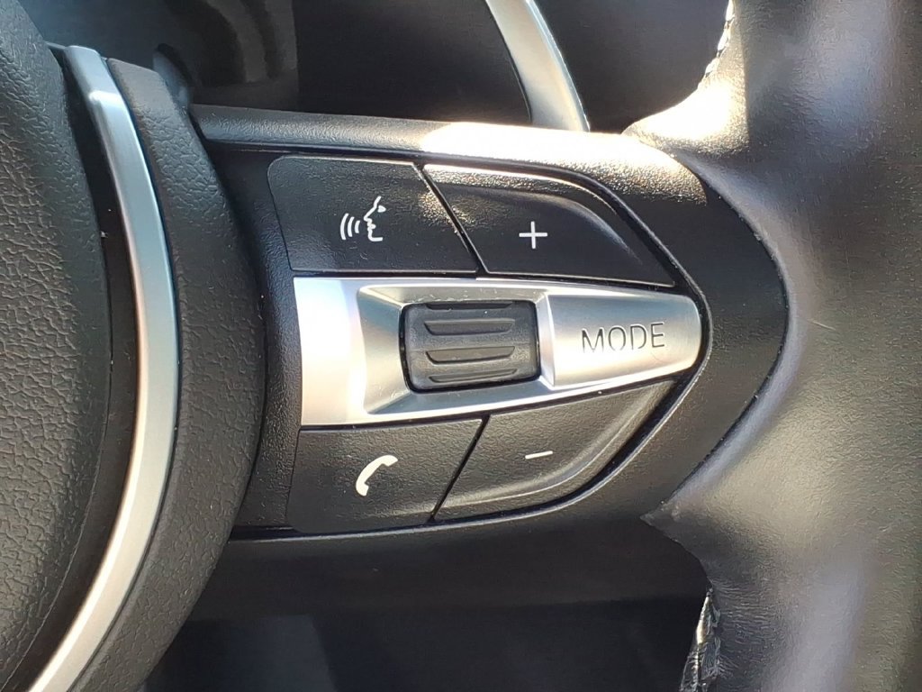 Used 2018 BMW 340i xDrive Sedan AWD/4WD image 11