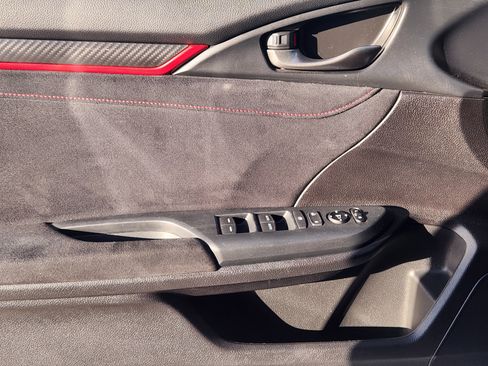 Used 2020 Honda Civic Type R image 23