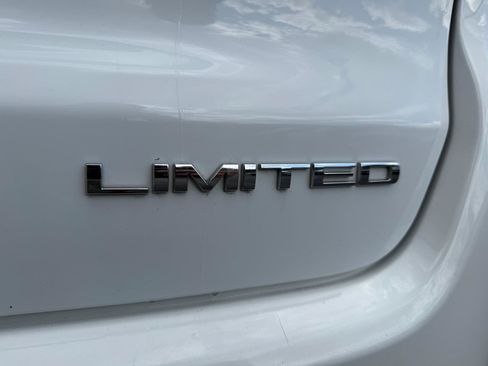 Used 2024 Jeep Compass Limited AWD/4WD image 10