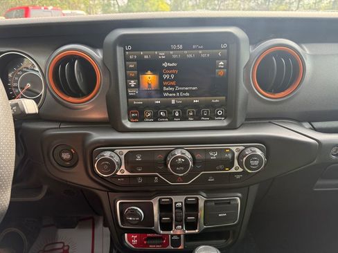 Certified 2023 Jeep Gladiator Mojave w/ LED Lighting Group AWD/4WD image 24