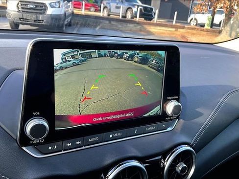 Used 2024 Nissan Sentra SV image 11