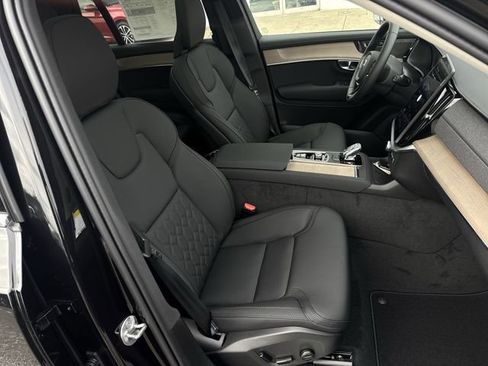New 2026 Volvo XC90 B6 Plus w/ Protection Package Premier AWD/4WD image 30