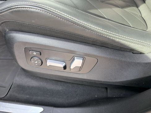 Used 2025 BMW X5 xDrive40i w/ Premium Package image 21