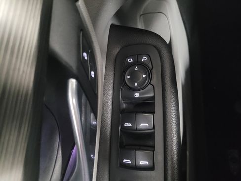 Used 2020 GMC Terrain SLT image 27