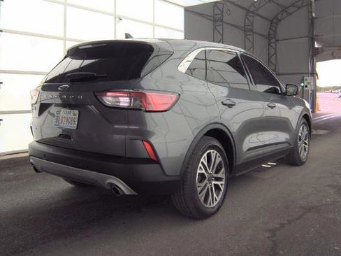 Used 2022 Ford Escape SEL FWD image 2