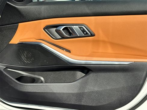 Used 2022 BMW 330i Sedan w/ M Sport Package image 14