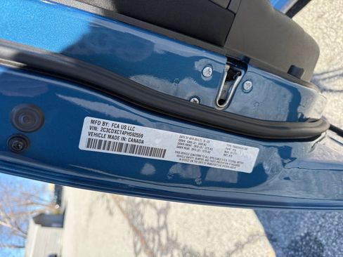 Used 2023 Dodge Charger R/T w/ Cold Weather Package image 39