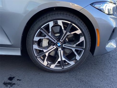 Used 2025 BMW 330i xDrive Sedan w/ M Sport Package image 13
