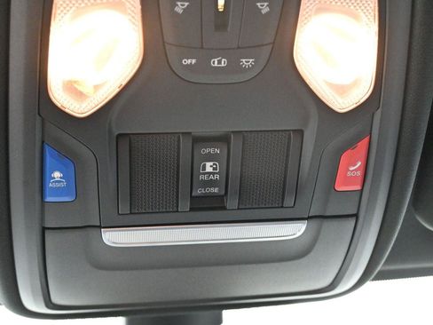 Used 2020 RAM 2500 Big Horn w/ Level 2 Equipment Group AWD/4WD image 28