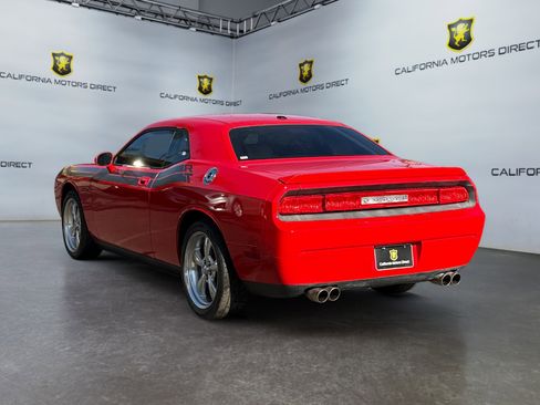 Used 2010 Dodge Challenger R/T image 3