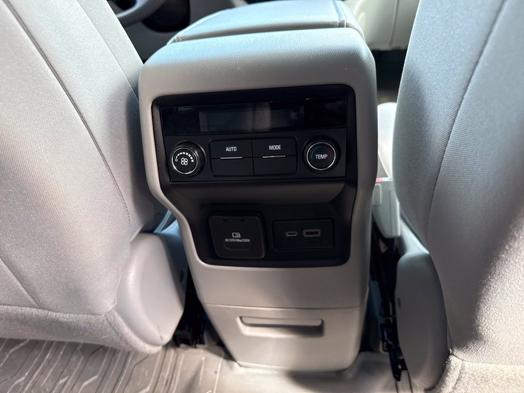 Used 2022 GMC Acadia SLE w/ Driver Convenience Package AWD/4WD image 16