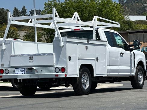 New 2026 Ford F250 XL w/ XL Chrome Package RWD image 3