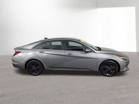 Used 2021 Hyundai Elantra SEL w/ Cargo Package image 41